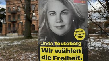 Plakatfoto mit Linda Teuteberg